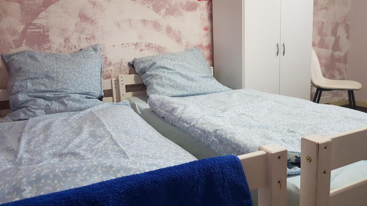 Handwerker Unterkunft Monteurzimmer Mit Gemeinschaftsbad In Brebach Saarbrücken Kültér fotó